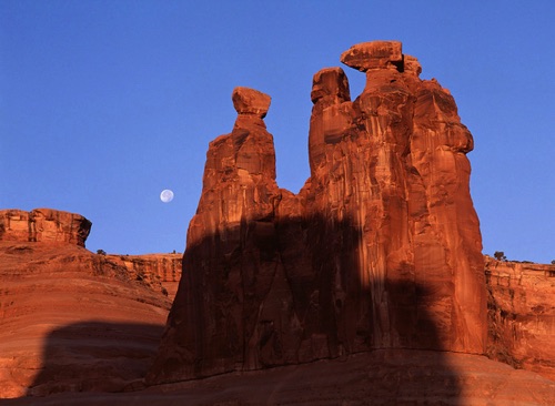 Moonrise, Three Gossips, Arches National Park Utah (MF).jpg